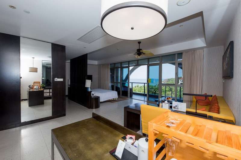 三亚蜈支洲岛珊瑚酒店电话18633570222 15703350808