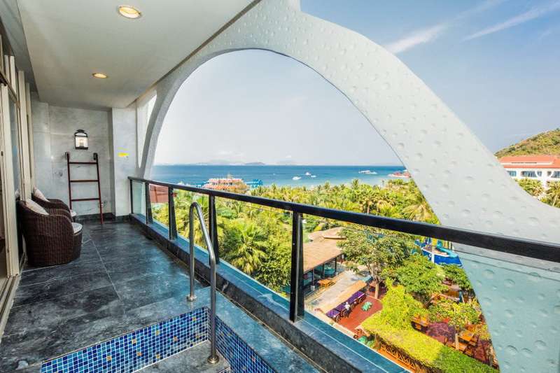 三亚蜈支洲岛珊瑚酒店电话18633570222 15703350808