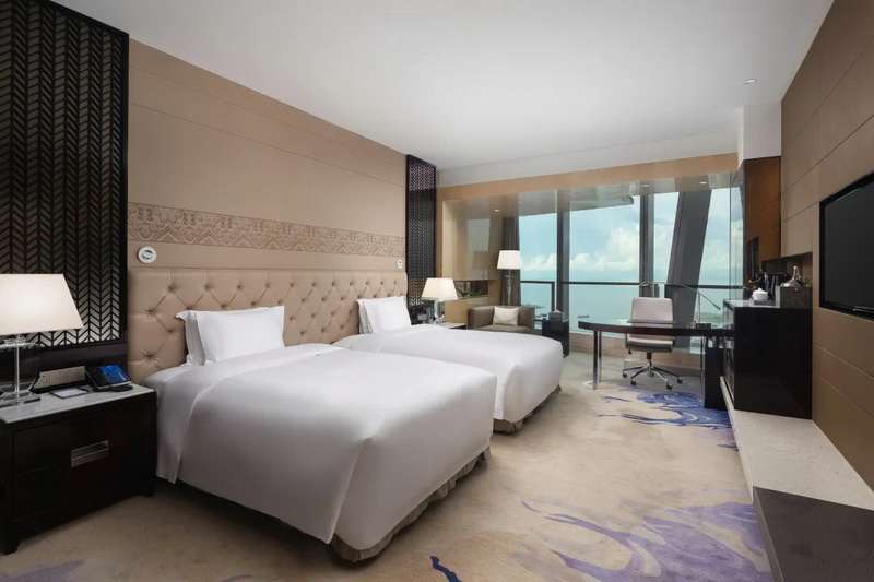 海口希尔顿酒店咨询预定电话18633570222 15703350808