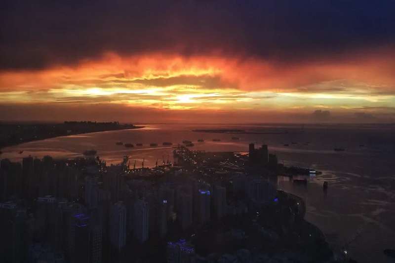 海口希尔顿酒店咨询预定电话18633570222 15703350808