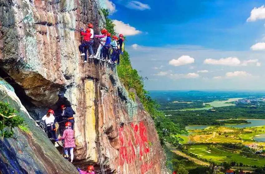 海南琼海白石岭温泉高尔夫球会