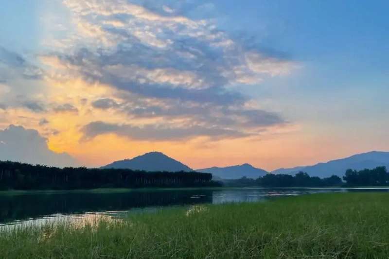 海南木色湖高尔夫球会预约咨询电话18633570222 15703350808