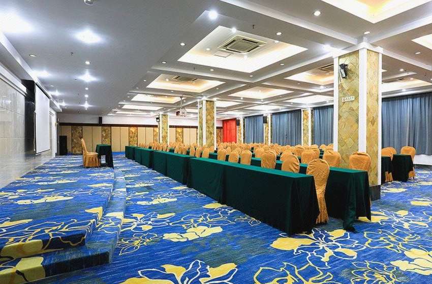 三亚夏日海滩海景酒店 三亚夏日海滩海景酒店